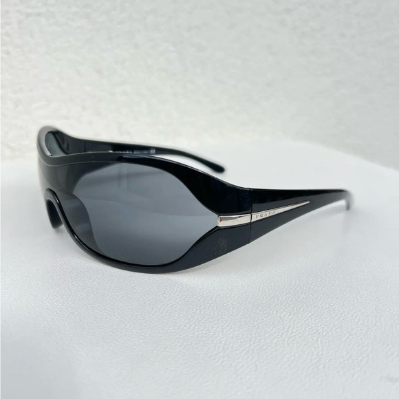 Prada Black Designer Luxury Sunglasses - Picture 1 of 9